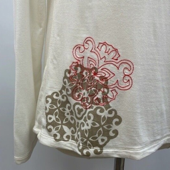 MARMOT Cream Scoop Neck Athletic Performance Pullover Embroidery Print Top  XL - Picture 7 of 12